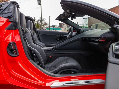 Used 2024 Chevrolet Corvette Stingray Preferred Conv w/ Z51 Performance Package image 63