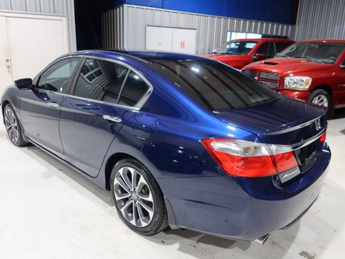 Used 2015 Honda Accord Sport image 3