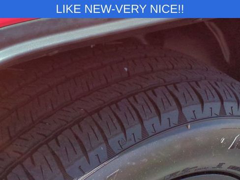 Used 2025 Jeep Wrangler Unlimited Sahara AWD/4WD image 11