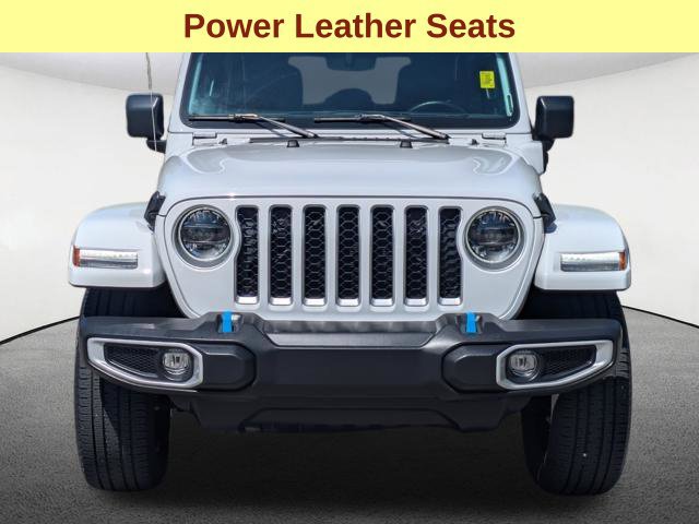 Used 2023 Jeep Wrangler Unlimited Sahara w/ Cold Weather Group AWD/4WD image 10