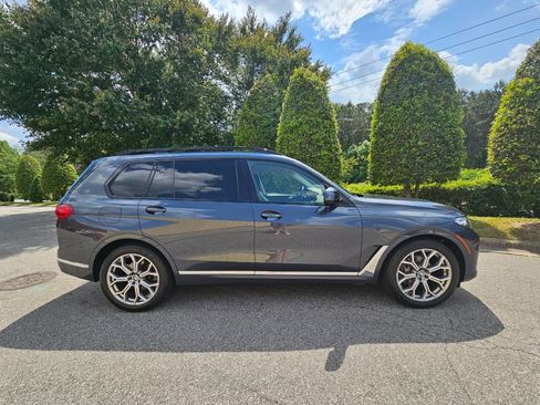 Used 2021 BMW X7 xDrive40i w/ Premium Package image 6