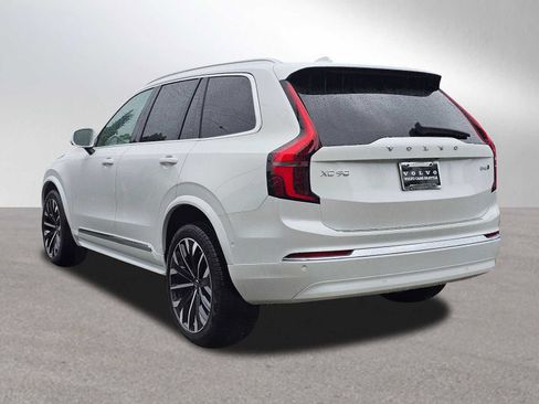 New 2026 Volvo XC90 B6 Plus w/ Protection Package Premier AWD/4WD image 5