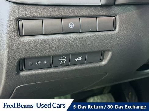 Used 2023 Nissan Rogue SV w/ SV Premium B Package AWD/4WD image 15