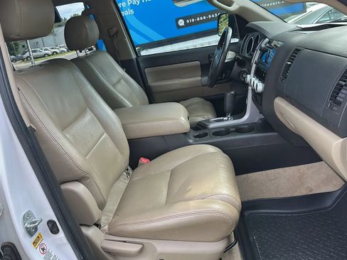 Used 2011 Toyota Sequoia SR5 AWD/4WD image 25