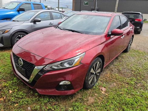 Used 2019 Nissan Altima 2.5 SV FWD image 1