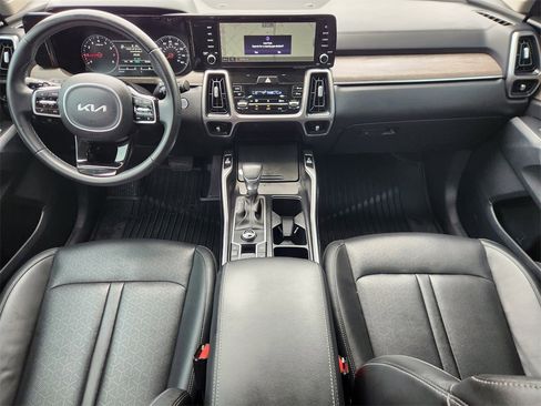 Used 2023 Kia Sorento EX image 24