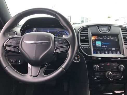 Used 2018 Chrysler 300 S w/ S Model Appearance Package image 28