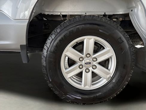 Used 2022 Ford F150 XLT w/ Trailer Tow Package image 37