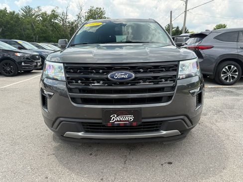 Used 2019 Ford Explorer XLT w/ Equipment Group 202A FWD image 2