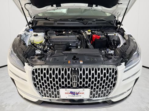 New 2026 Lincoln Corsair Premiere FWD image 30