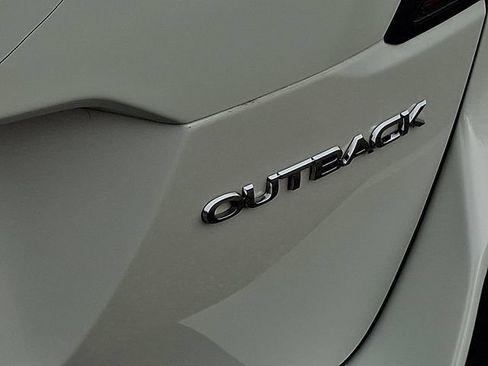 Used 2025 Subaru Outback Limited AWD/4WD image 41