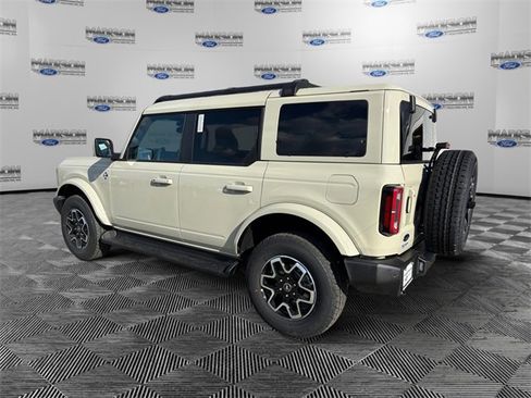 New 2025 Ford Bronco Outer Banks image 3