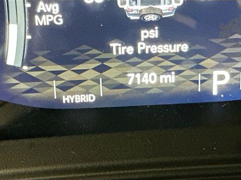 Used 2025 Jeep Wrangler Unlimited Sahara w/ Safety Group image 15