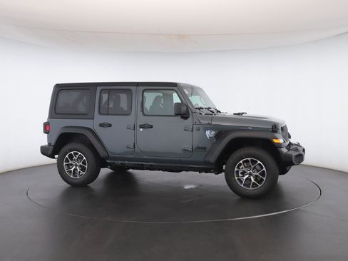 New 2026 Jeep Wrangler Unlimited Sport image 28