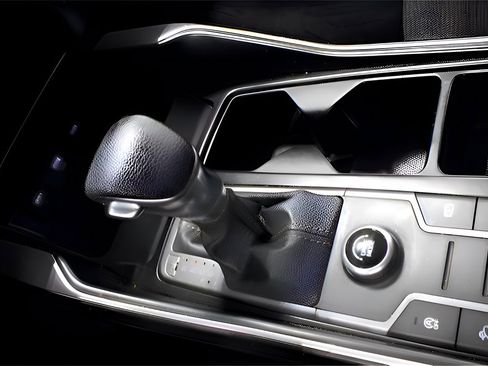 Certified 2022 Kia Sorento LX image 21