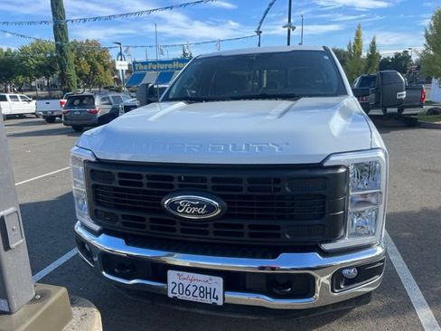 Used 2026 Ford F250 XL w/ 360-Degree Camera Package RWD image 2
