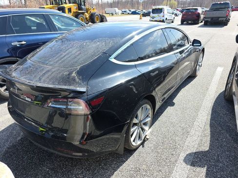 Used 2020 Tesla Model 3 Standard Range image 2