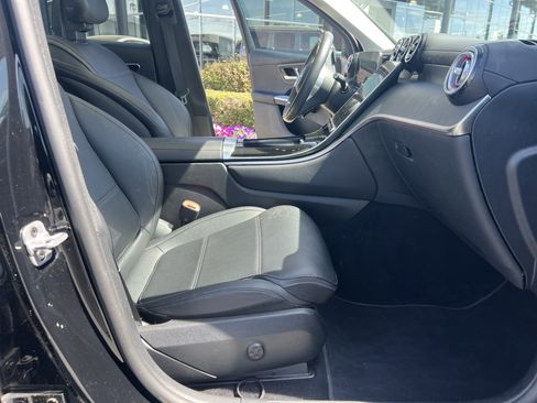 Certified 2023 Mercedes-Benz GLC 300 4MATIC image 35