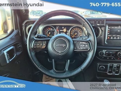 Used 2018 Jeep Wrangler Unlimited Sport S AWD/4WD image 7