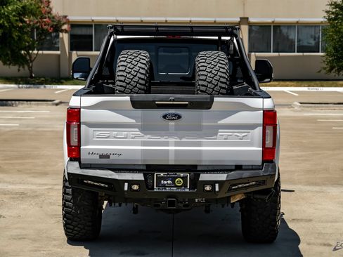 Used 2022 Ford F250 Lariat w/ Lariat Ultimate Package AWD/4WD image 14