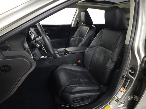 Used 2019 Lexus ES 350 w/ Accessory Package image 14