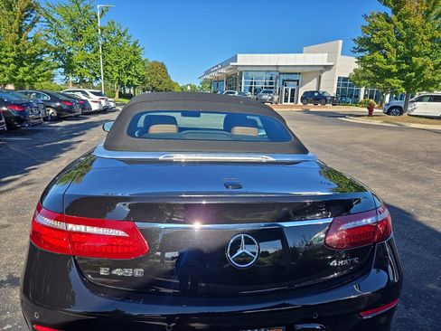 Used 2020 Mercedes-Benz E 450 4MATIC Cabriolet image 4
