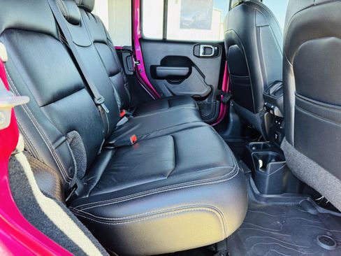 Used 2022 Jeep Wrangler Unlimited Sport image 32