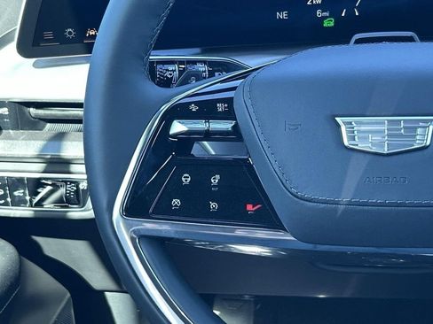 New 2026 Cadillac Vistiq Platinum AWD/4WD image 9