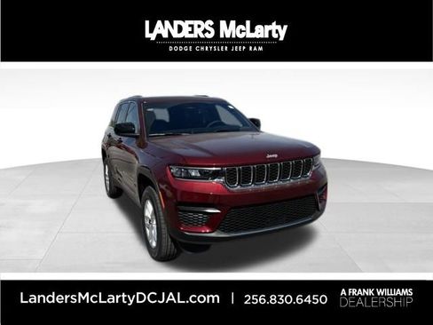 New 2026 Jeep Grand Cherokee Laredo AWD/4WD image 1