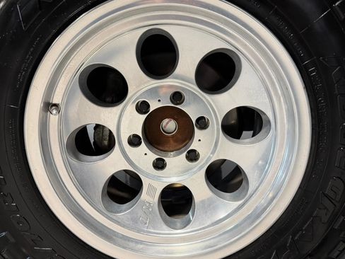 Used 2019 Toyota Tacoma SR RWD image 16