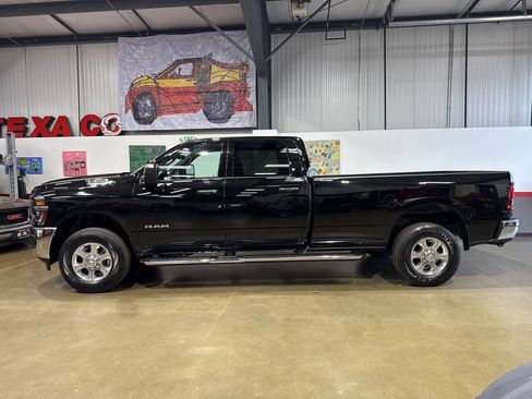 Used 2026 RAM 2500 Big Horn AWD/4WD image 9