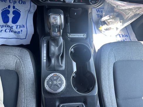 Used 2025 Ford Bronco Big Bend AWD/4WD image 16