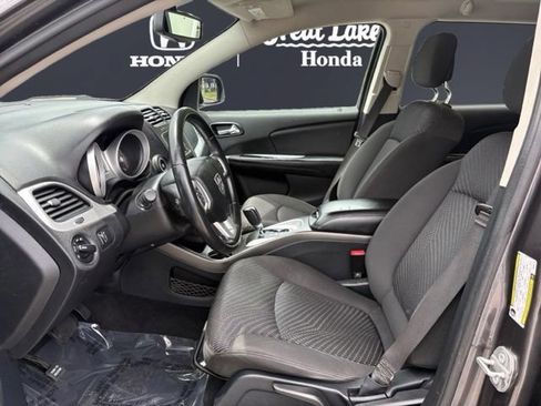 Used 2017 Dodge Journey SE w/ Flexible Seating Group FWD image 10