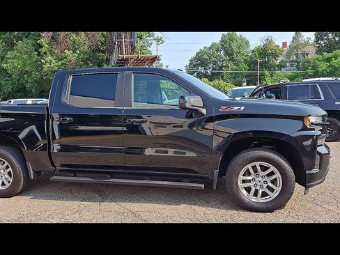 Certified 2019 Chevrolet Silverado 1500 RST AWD/4WD image 2