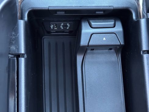 Used 2016 BMW X5 xDrive50i image 33