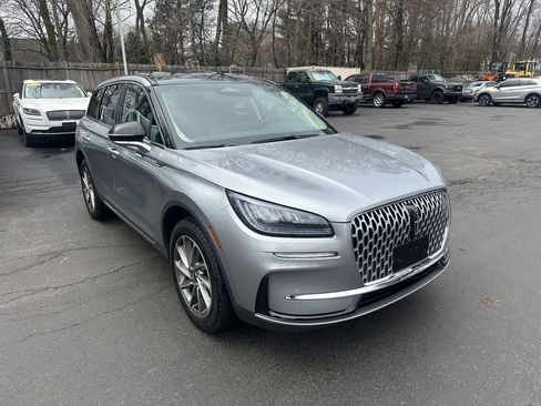 Used 2023 Lincoln Corsair AWD w/ Equipment Group 101A image 3