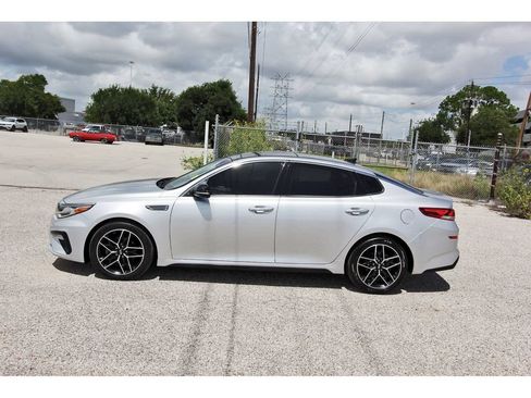 Used 2020 Kia Optima SE FWD image 4