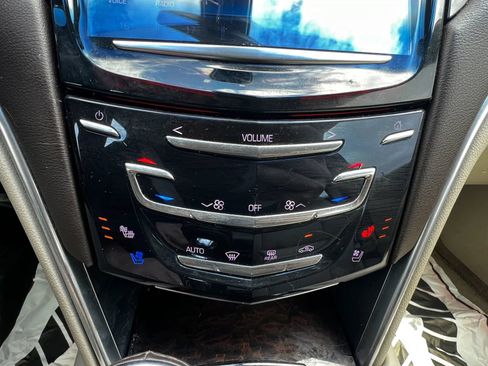 Used 2014 Cadillac XTS Luxury AWD/4WD image 23