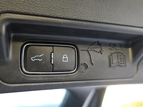 Used 2024 Ford Explorer ST-Line w/ Class IV Trailer Tow Package image 37