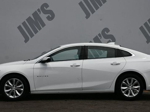 Used 2019 Chevrolet Malibu LT w/ Leather Package FWD image 8