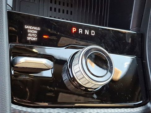New 2026 Jeep Grand Cherokee Altitude AWD/4WD image 16