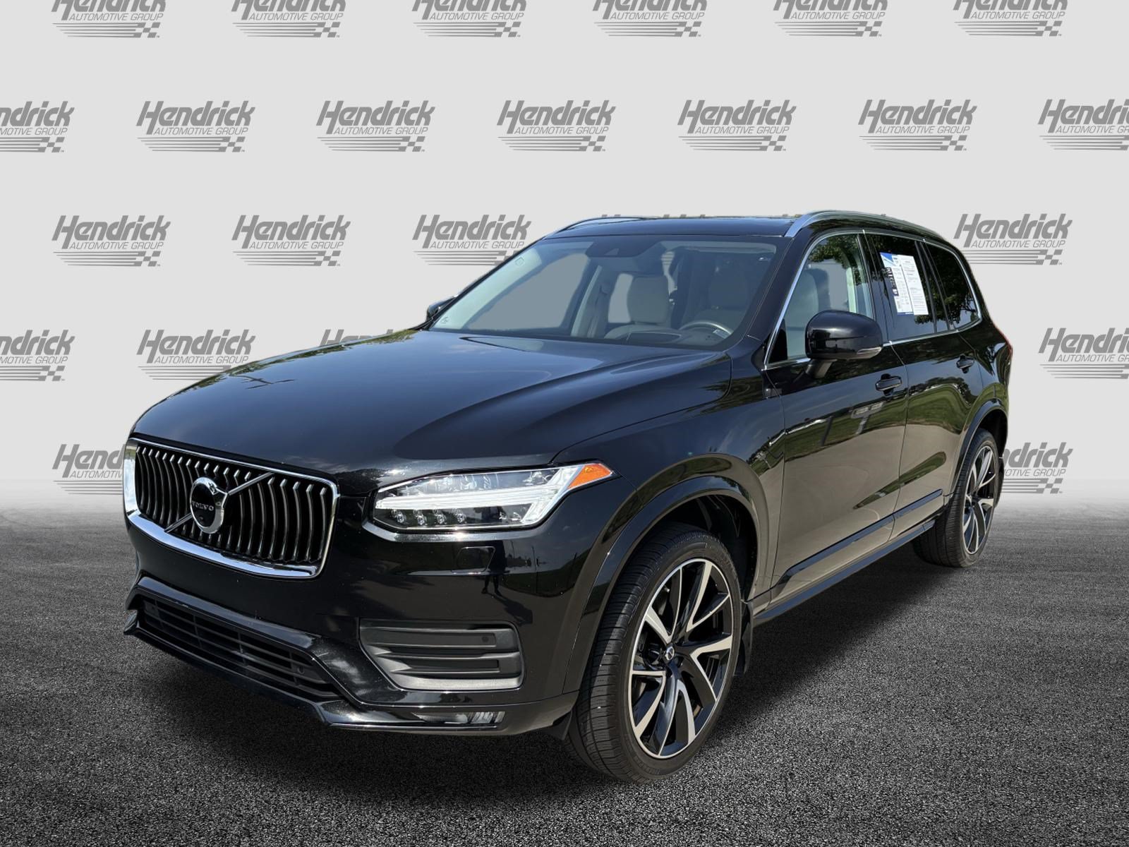 Used 2022 Volvo XC90 T6 Momentum w/ Advanced Package AWD/4WD image 5