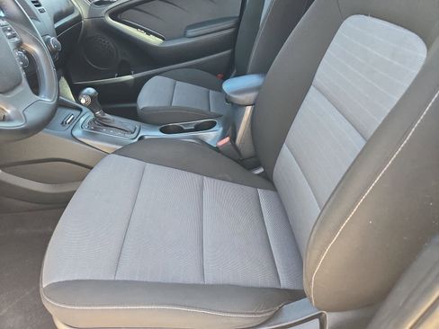 Used 2016 Kia Forte EX image 14