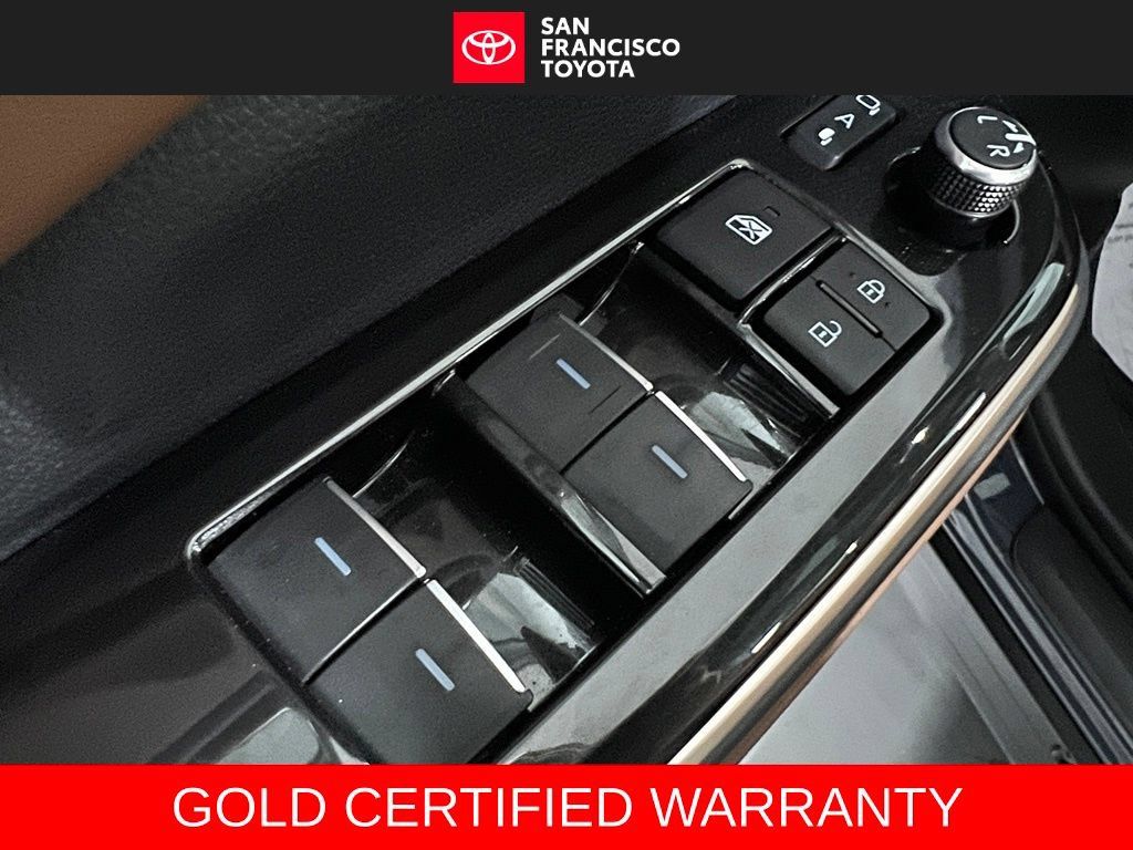 Certified 2025 Toyota Crown Signia w/ Advanced Technology Package AWD/4WD image 39