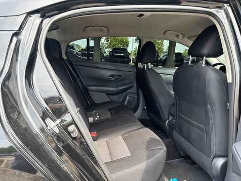 Used 2025 Nissan Sentra SV FWD image 16