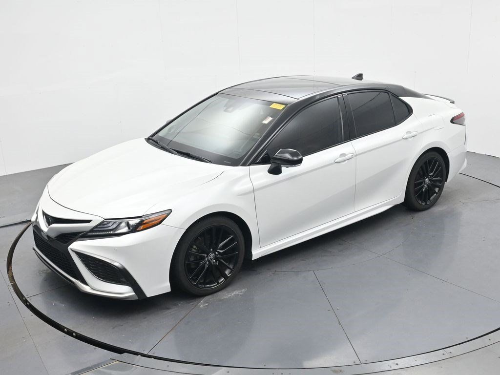Used 2022 Toyota Camry XSE w/ Navigation Package FWD image 17