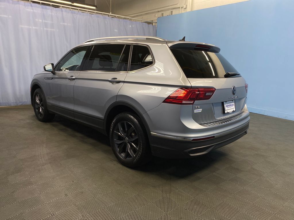 Used 2023 Volkswagen Tiguan SE AWD/4WD image 4