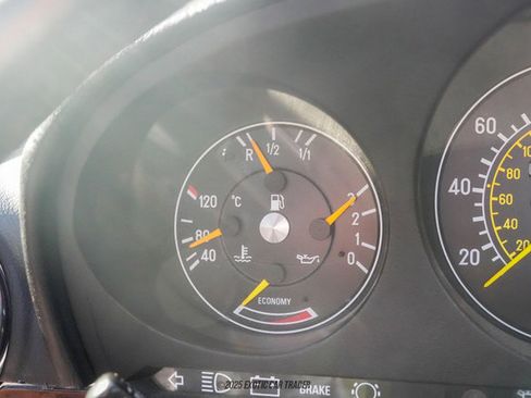 Used 1989 Mercedes-Benz 560 SL image 35