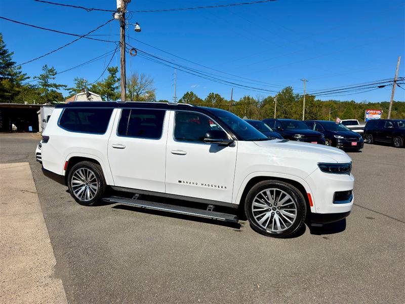 Used 2024 Jeep Grand Wagoneer L Series III AWD/4WD image 8