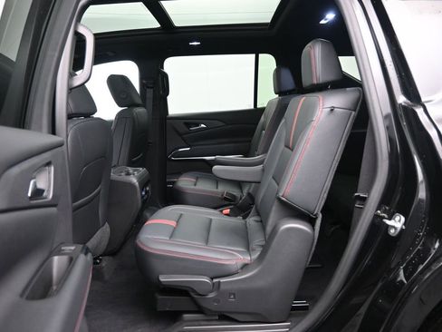 Used 2024 Chevrolet Traverse RS w/ LPO, Floor Liner Package image 30